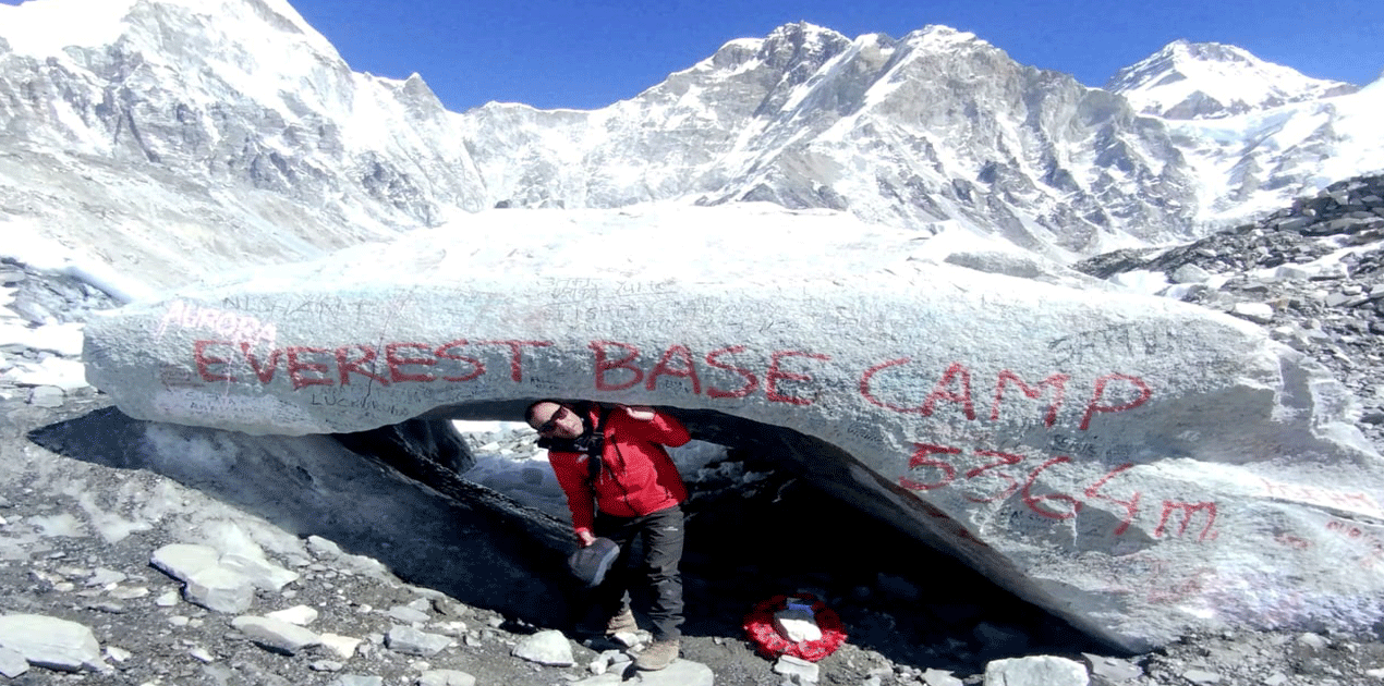 Everest base camp via thamdanda